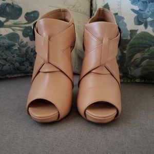 Open toe ankle bootie 6.5 - 7
